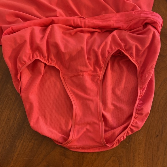 Lululemon - Picture 10 of 10